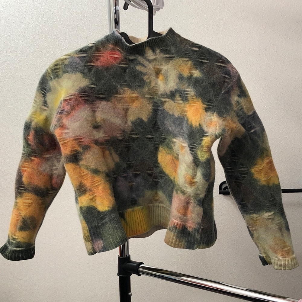 Floral Tie-Dye Crewneck Sweater 100% wool mid-neck sweater